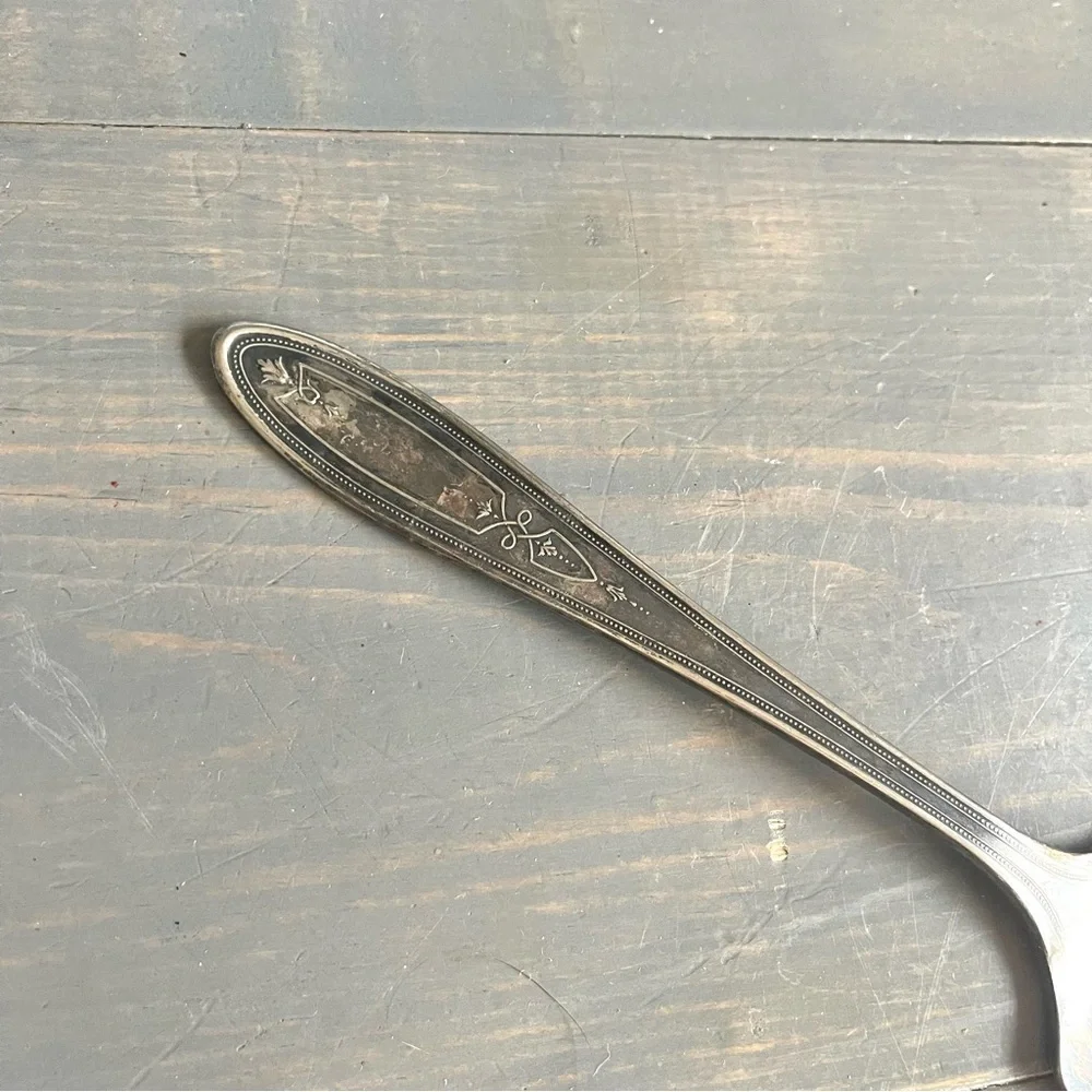 Vintage Peerless Silver Plated Cake Pie Server